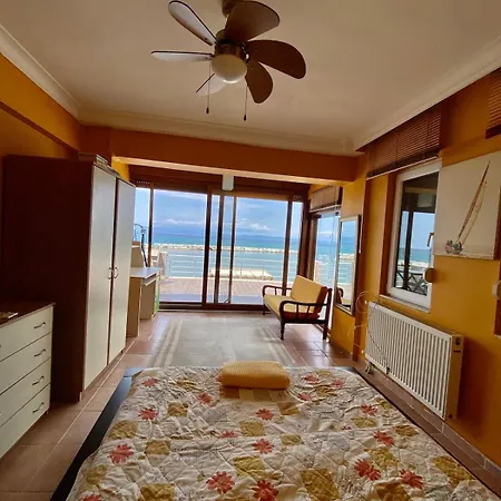 Сasa de vacaciones Seafront Mansion Summer House In Ayvalı