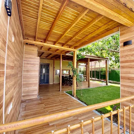 Seafront Mansion Summer House In Ferienhaus