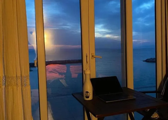 Ferienhaus Seafront Mansion Summer House In