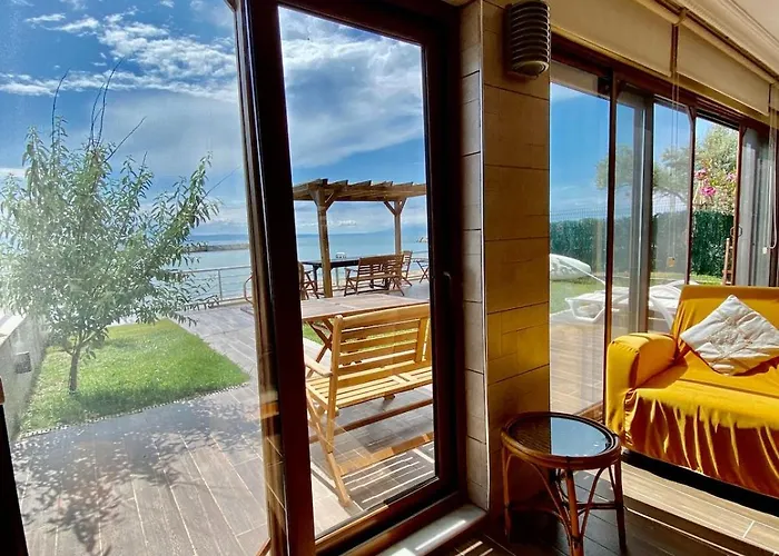 Seafront Mansion Summer House In Ferienhaus