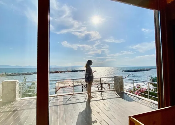 Ferienhaus Seafront Mansion Summer House In